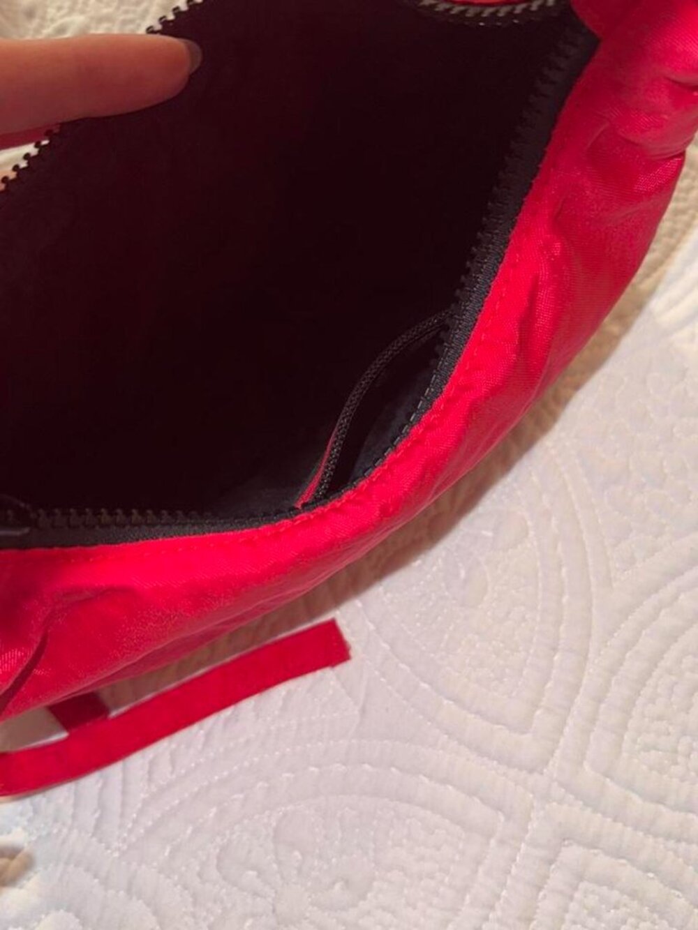 Baggu x Sandy Liang Mini Bow Bag Candy Apple Red - Picture 6 of 6